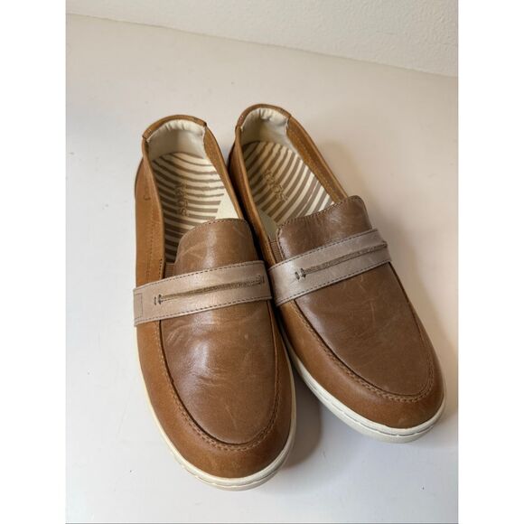 Taos Upward Tan Leather Slip On Loafers Size 7.5 - Picture 5 of 10